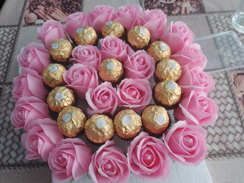 Букет FERRERO 